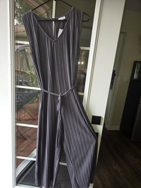J. Jill Sleeveless Pleated Gray Jumpsuit with Tie Belt